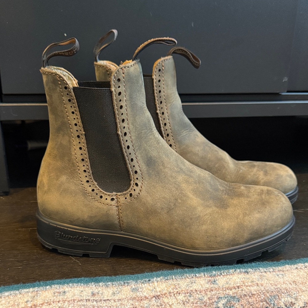 Blundstone Women’s Originals #1351, Rustic Brown, Size 9